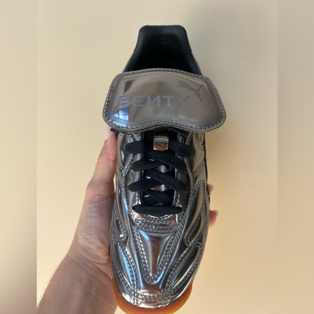 BRAND NEW Women’s PUMA X FENTY AVANTI Silver Sneakers Size 5.5 - Picture 7 of 10